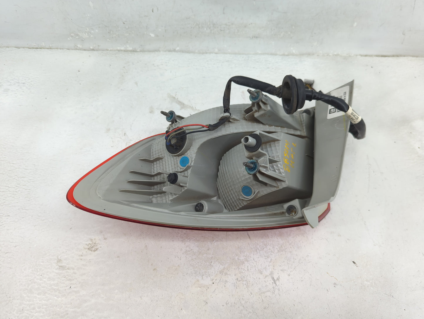 2016-2017 Chevrolet Cruze Tail Light Assembly Driver Left OEM Fits Fits 2016 2017 OEM Used Auto Parts - Oemusedautoparts1.co
