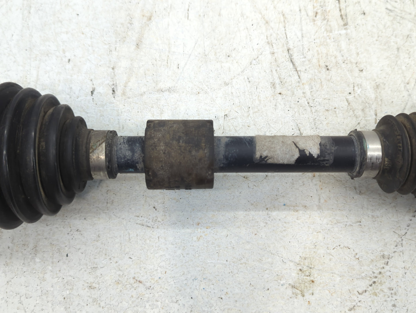 2016-2018 Chevrolet Cruze Axle Shaft Front Driver Cv C/v - Oemusedautoparts1.com