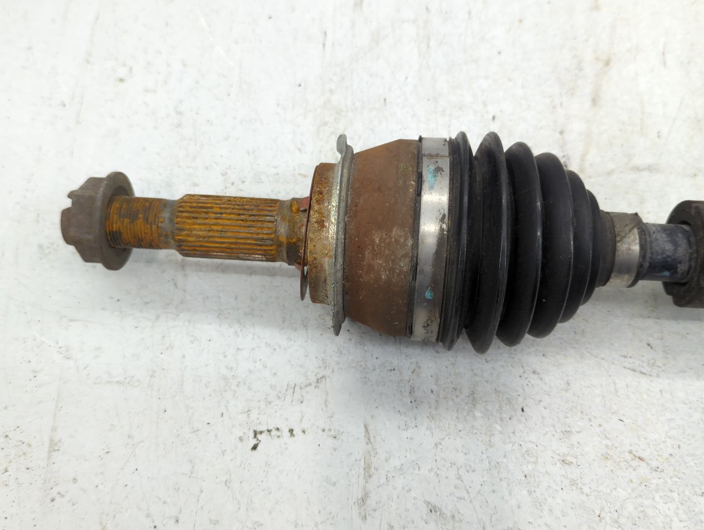 2016-2018 Chevrolet Cruze Axle Shaft Front Driver Cv C/v - Oemusedautoparts1.com