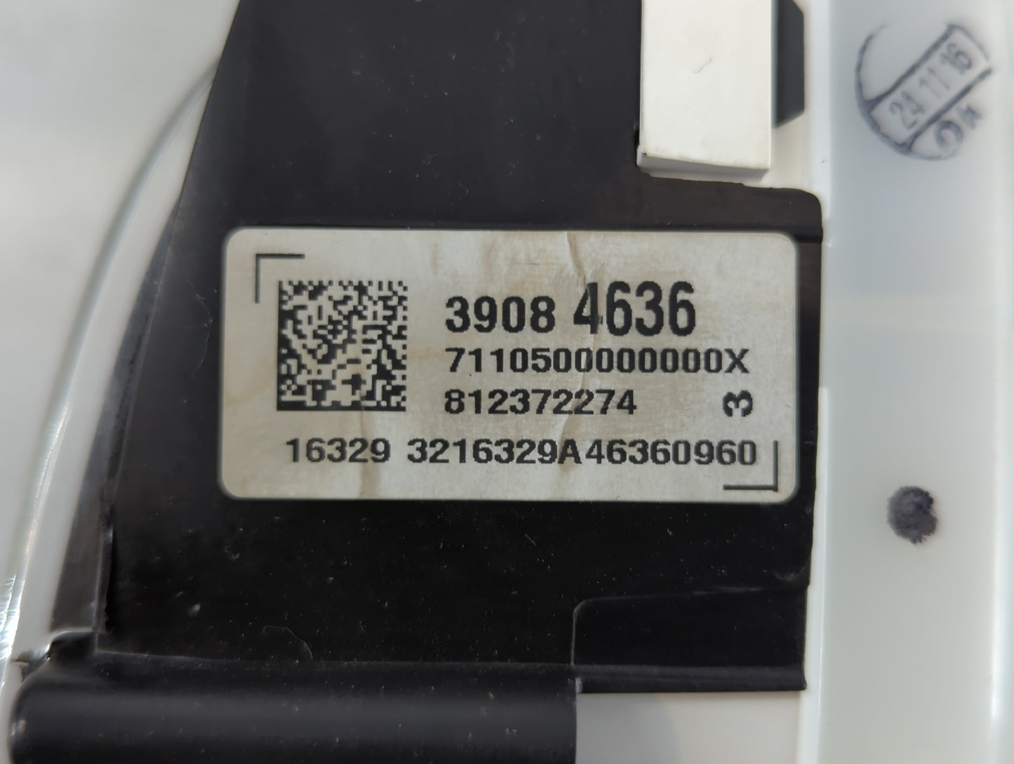 2016 Chevrolet Cruze Instrument Cluster Speedometer Gauges P/N:39084636 Fits OEM Used Auto Parts - Oemusedautoparts1.com