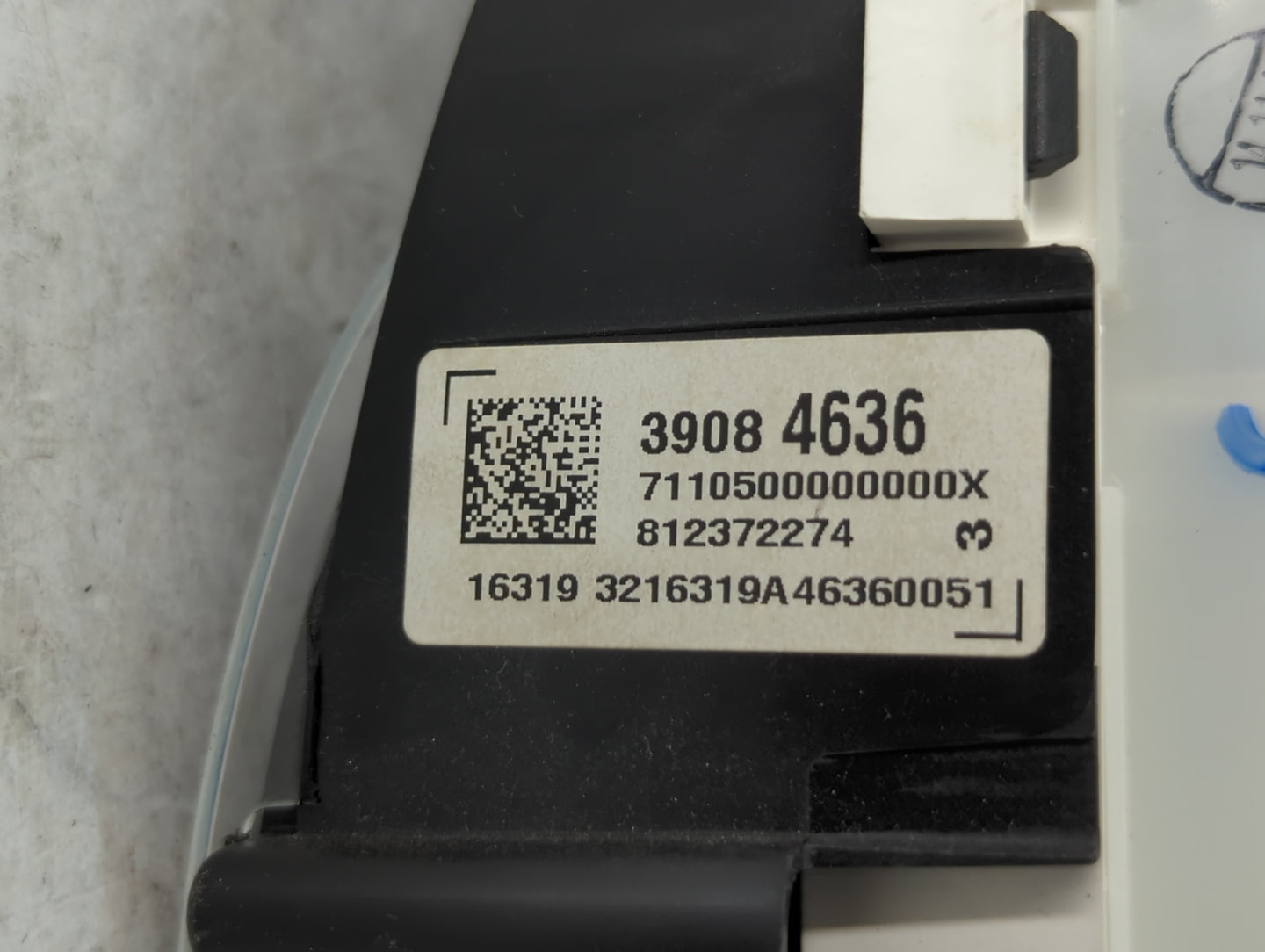 2017-2018 Chevrolet Cruze Instrument Cluster Speedometer Gauges P/N:39084636 Fits Fits 2017 2018 OEM Used Auto Parts - Oemus