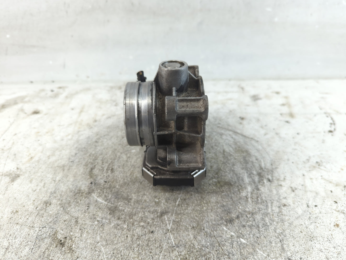 2017-2019 Chevrolet Cruze Throttle Body P/N:12671879AA Fits Fits 2016 2017 2018 2019 2020 2021 2022 OEM Used Auto Parts - Oe