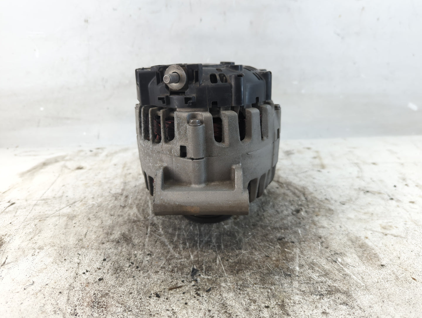 2010-2017 Chevrolet Equinox Alternator Replacement Generator Charging Assembly Engine OEM P/N:13588328 Fits OEM Used Auto Pa