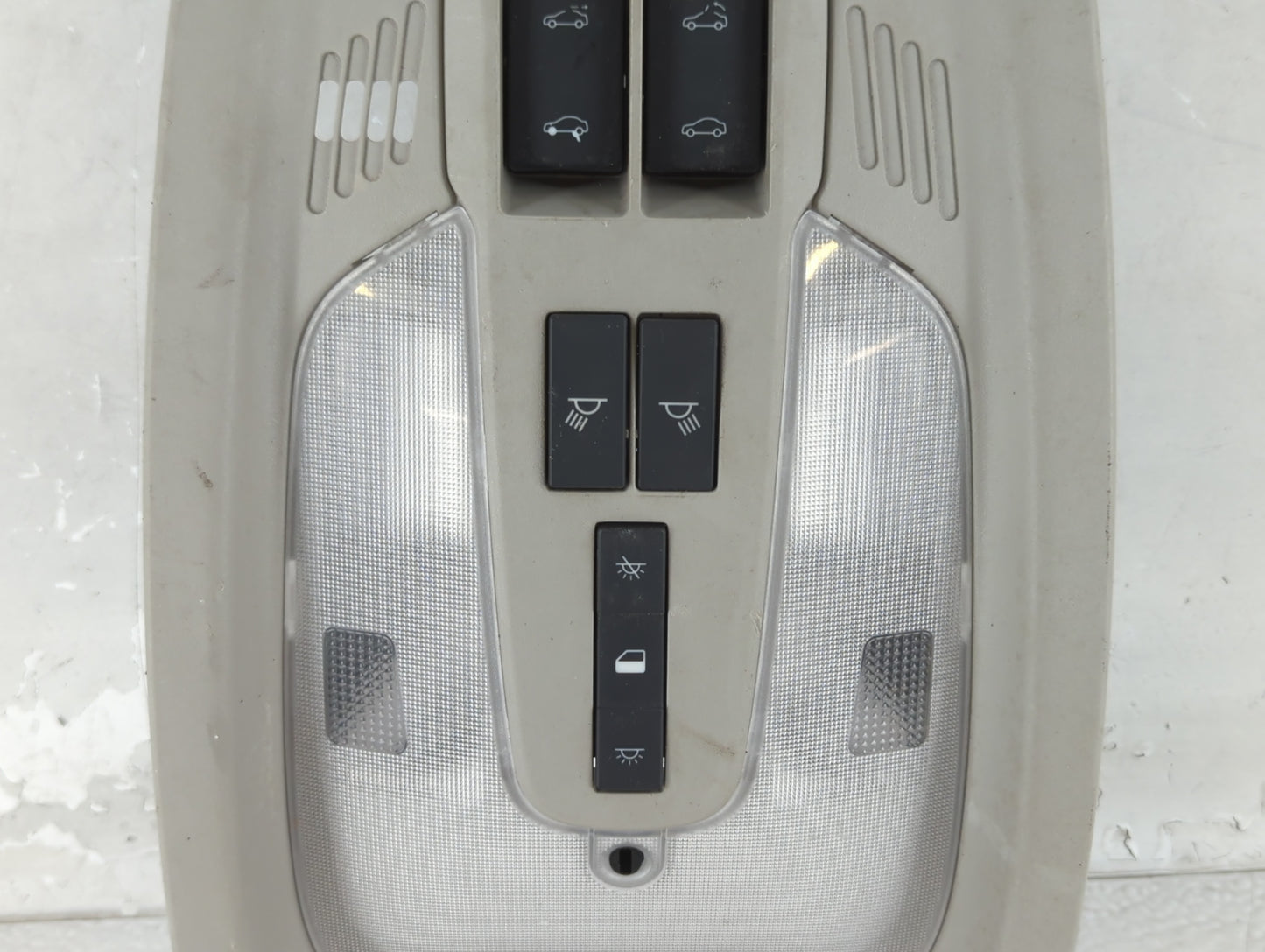 2017 Chevrolet Equinox Overhead Roof Console - Oemusedautoparts1.com