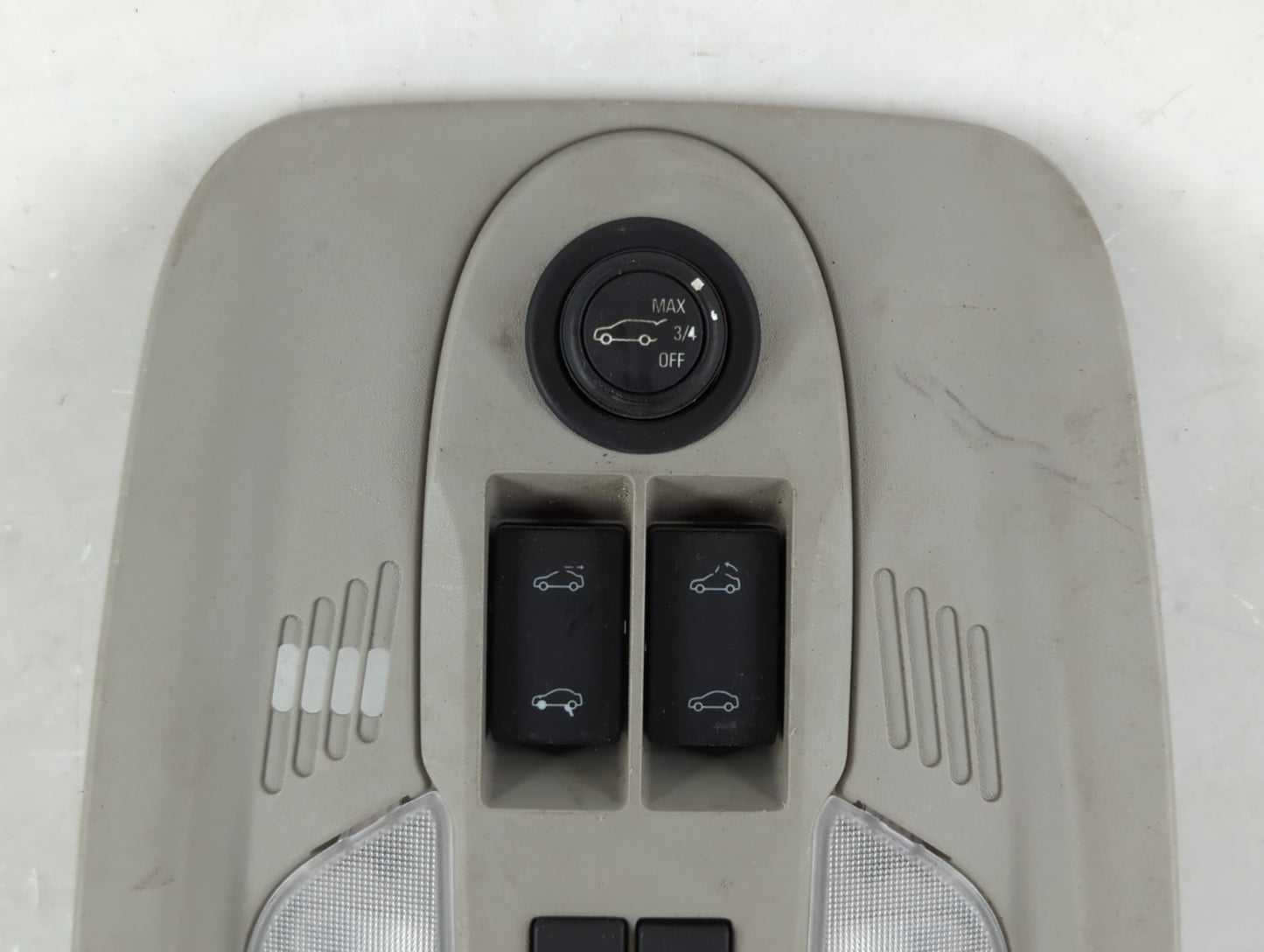 2017 Chevrolet Equinox Overhead Roof Console - Oemusedautoparts1.com