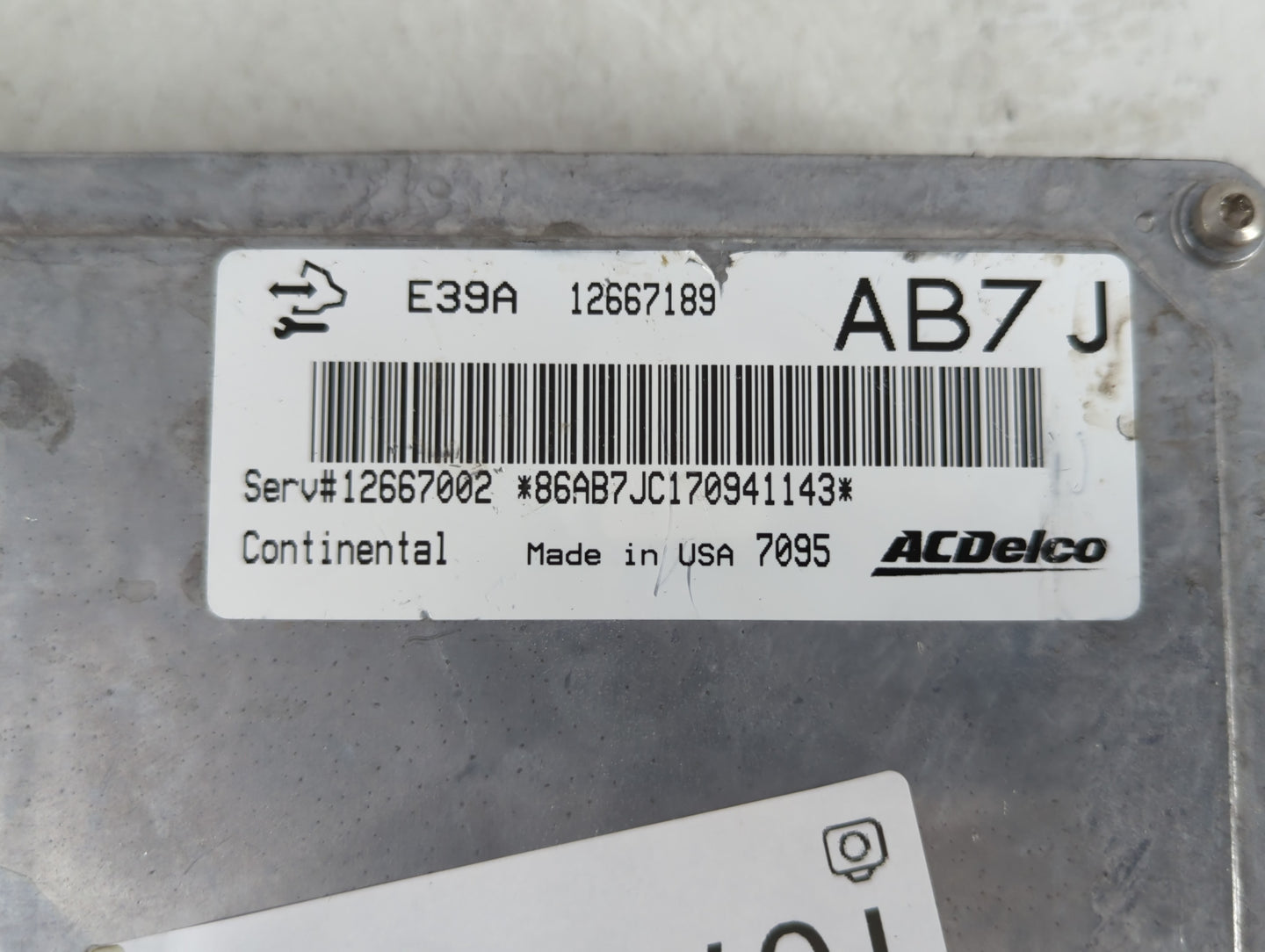2017 Chevrolet Equinox PCM Engine Control Computer ECU ECM PCU OEM P/N:12667189 Fits Fits 2018 2019 2020 OEM Used Auto Parts