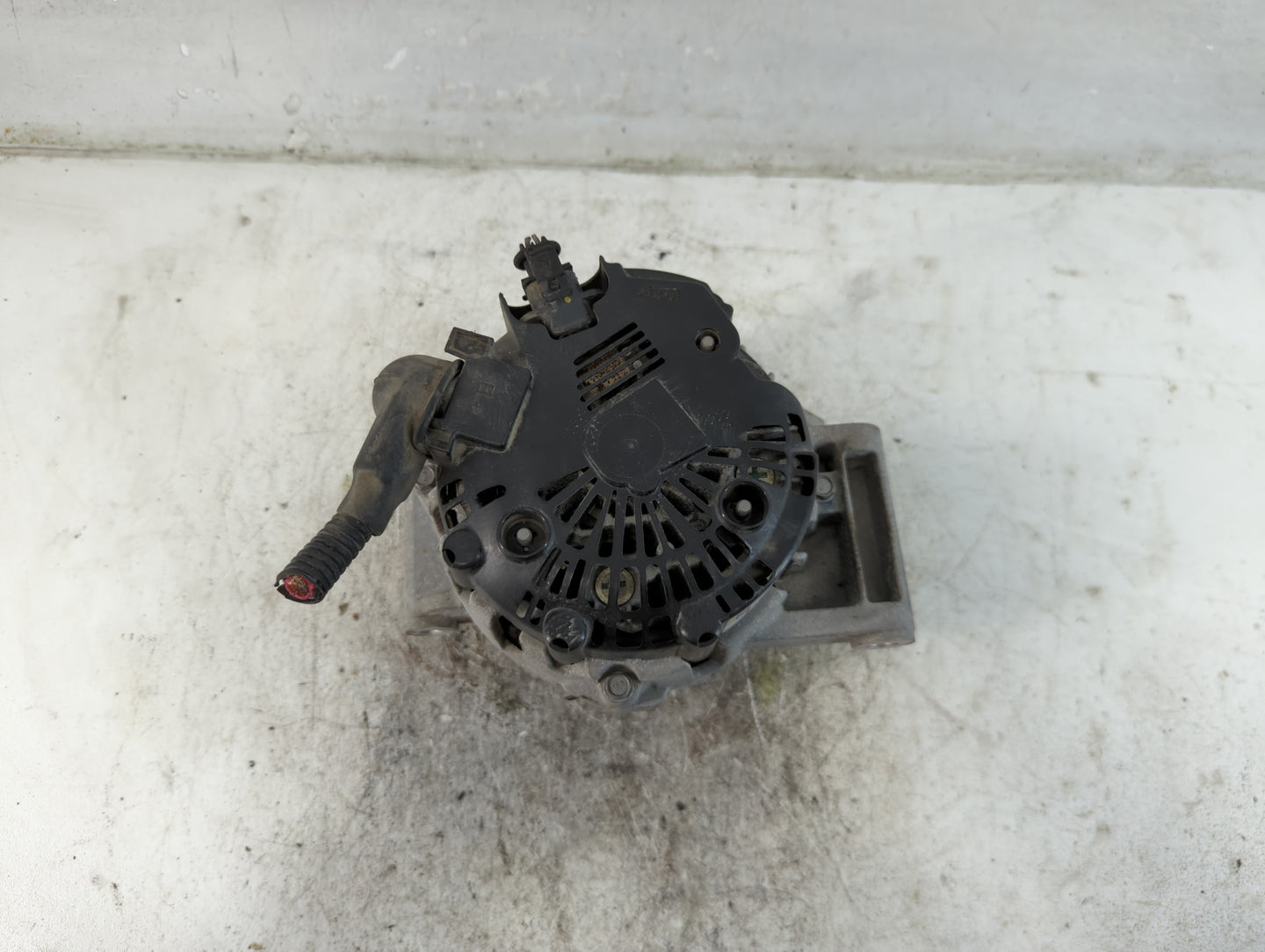 2010-2017 Chevrolet Equinox Alternator Replacement Generator Charging Assembly Engine OEM Fits OEM Used Auto Parts - Oemused