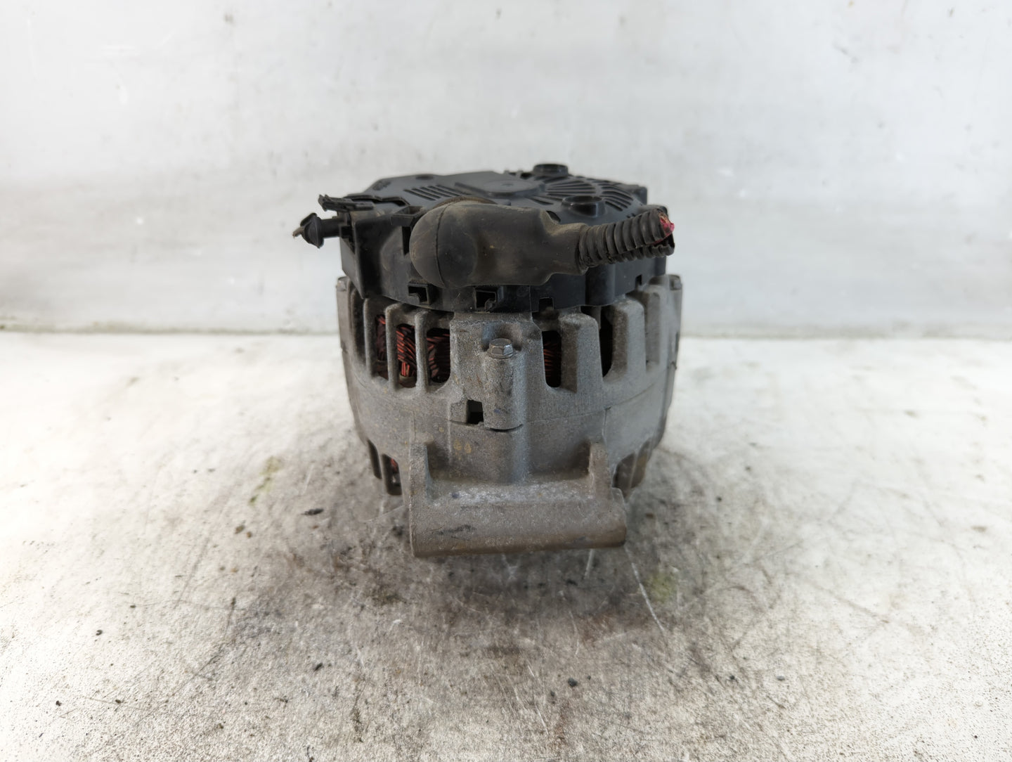 2010-2017 Chevrolet Equinox Alternator Replacement Generator Charging Assembly Engine OEM Fits OEM Used Auto Parts - Oemused