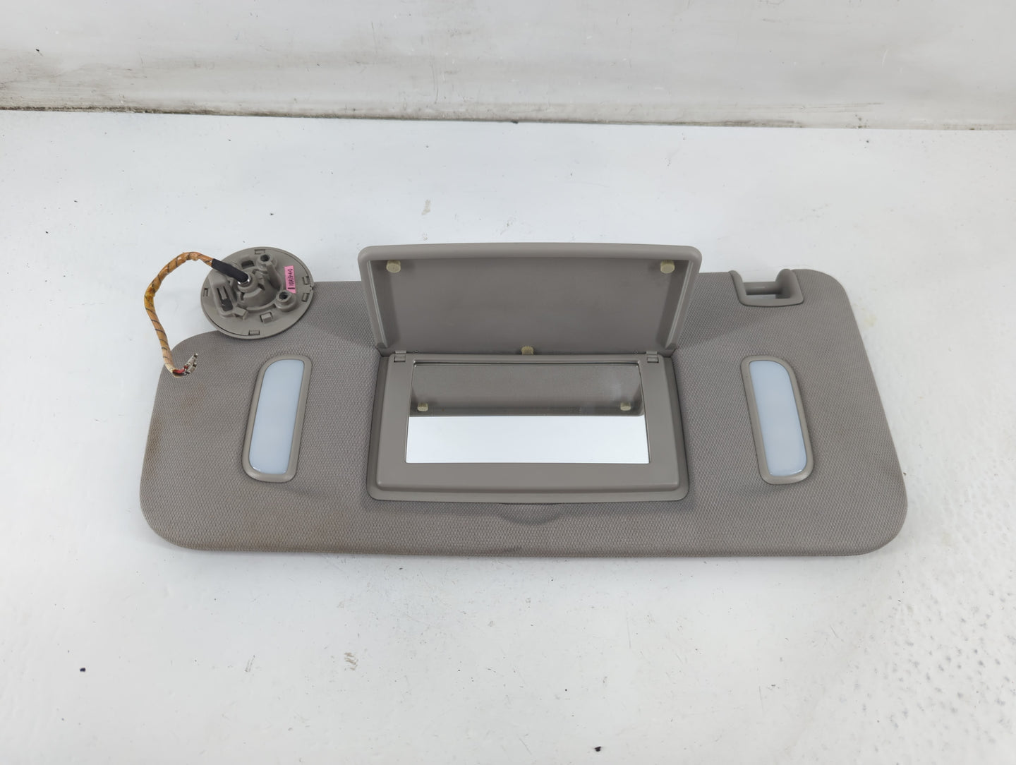 2010-2017 Chevrolet Equinox Sun Visor Shade Replacement Driver Left Mirror Fits Fits 2010 2011 2012 2013 2014 2015 2016 2017