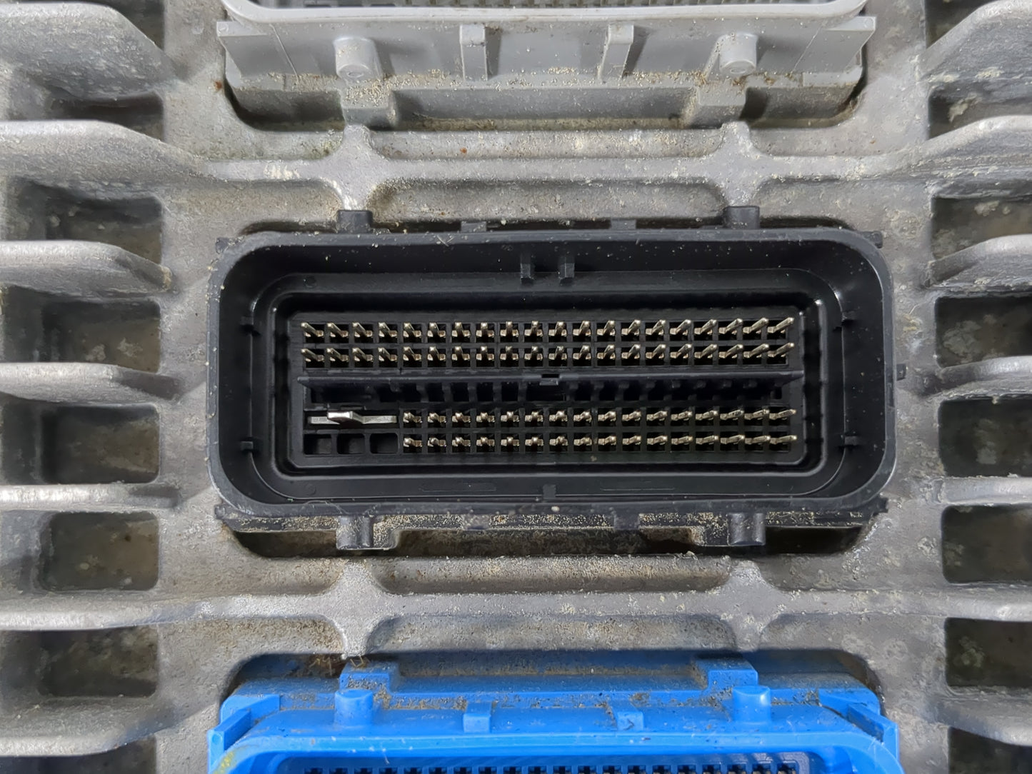 2017 Chevrolet Equinox PCM Engine Control Computer ECU ECM PCU OEM P/N:12667189 Fits Fits 2018 2019 2020 OEM Used Auto Parts