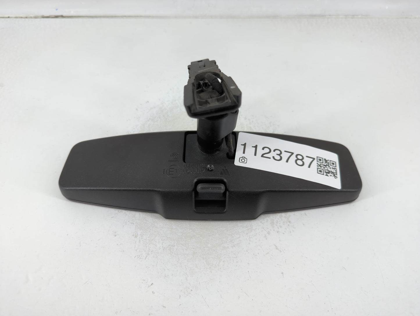 2010-2017 Chevrolet Equinox Interior Rear View Mirror Replacement OEM P/N:E11026392 E11046392 Fits OEM Used Auto Parts - Oem