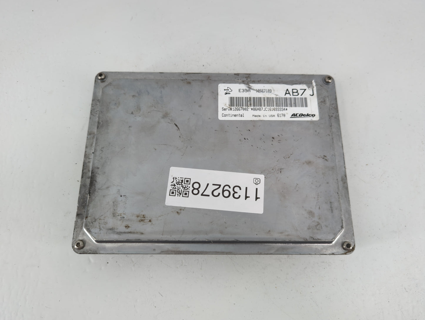 2017 Chevrolet Equinox PCM Engine Control Computer ECU ECM PCU OEM P/N:12667189 Fits Fits 2018 2019 2020 OEM Used Auto Parts