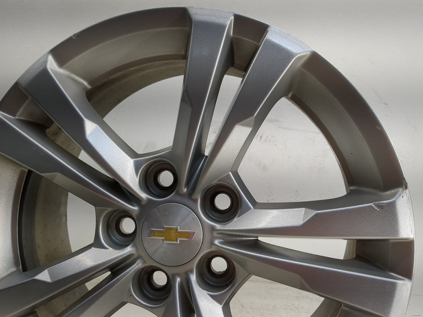 2010-2017 Chevrolet Equinox Oem Wheel Rim 1142773 - Oemusedautoparts1.com