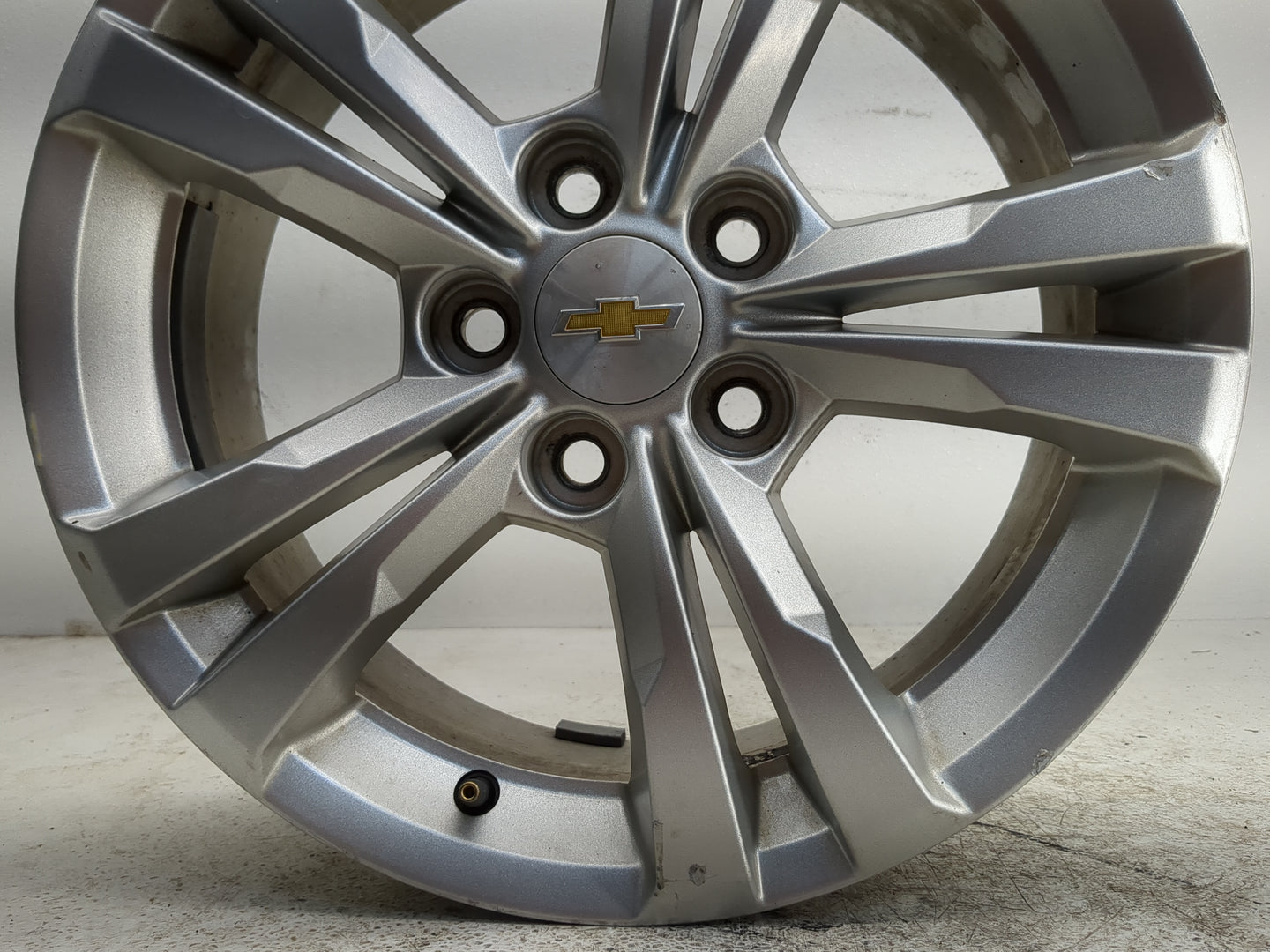 2010-2017 Chevrolet Equinox Oem Wheel Rim 1142773 - Oemusedautoparts1.com