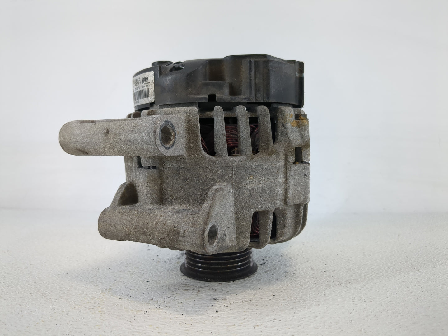 2010-2017 Chevrolet Equinox Alternator Replacement Generator Charging Assembly Engine OEM P/N:13588328 Fits OEM Used Auto Pa