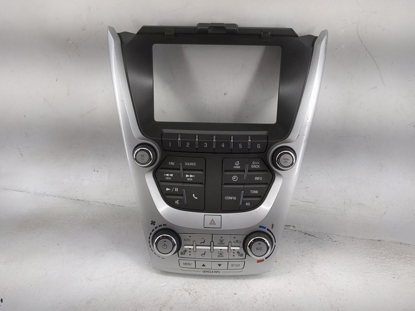 2016-2017 Chevrolet Equinox Radio Control Panel 1147543 - Oemusedautoparts1.com