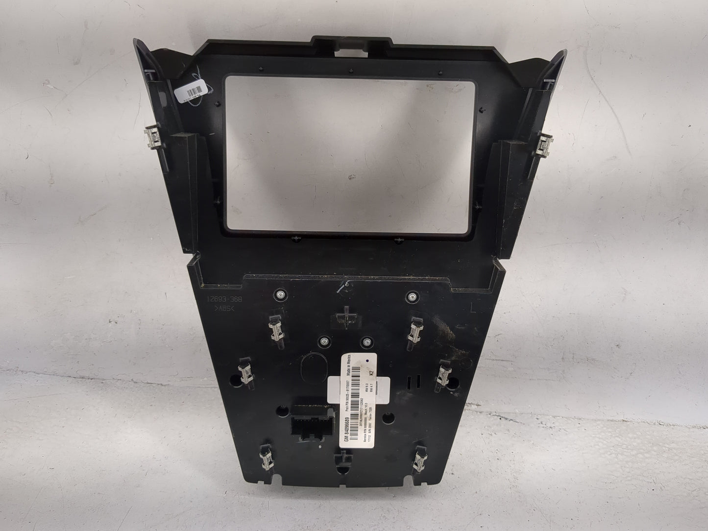 2016-2017 Chevrolet Equinox Radio Control Panel 1147543 - Oemusedautoparts1.com