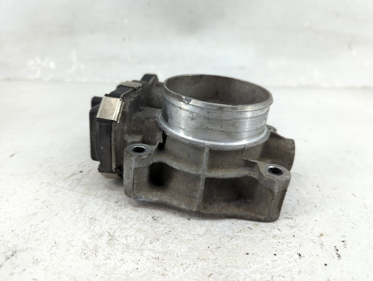 2016-2017 Chevrolet Equinox Throttle Body P/N:12670834AA Fits Fits 2016 2017 OEM Used Auto Parts - Oemusedautoparts1.com