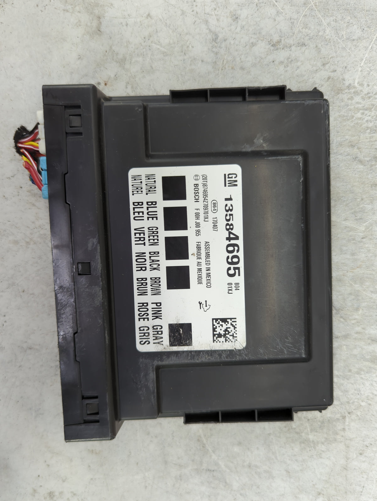2016-2017 Chevrolet Equinox Body Control Module Bcm Inner Cabin Fuse Box 1147646 - Oemusedautoparts1.com