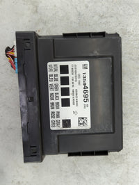 2016-2017 Chevrolet Equinox Body Control Module Bcm Inner Cabin Fuse Box 1147646 - Oemusedautoparts1.com