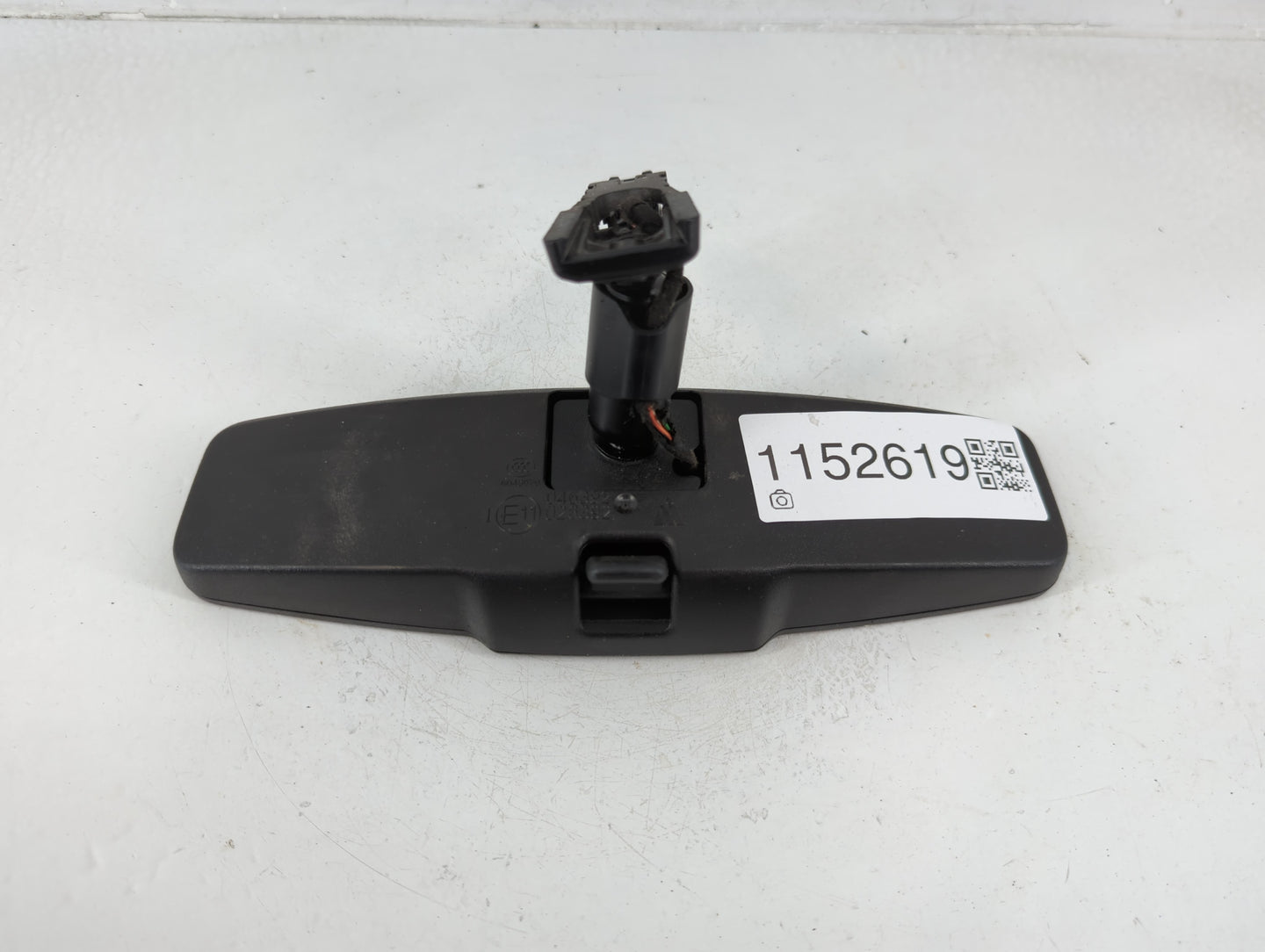 2010-2017 Chevrolet Equinox Interior Rear View Mirror Replacement OEM P/N:E11026392 E11046392 Fits OEM Used Auto Parts - Oem