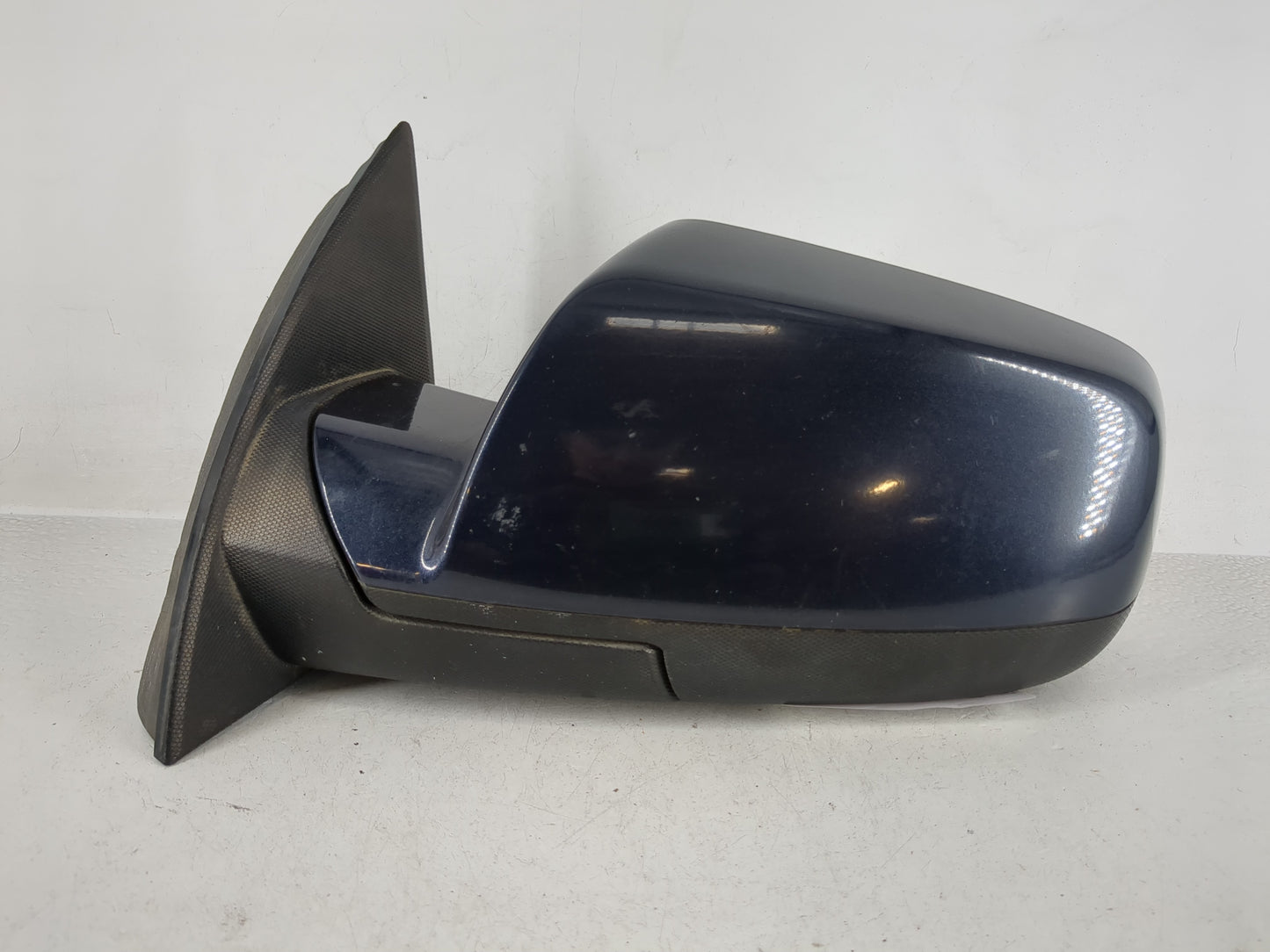 2016-2017 Chevrolet Equinox Driver Side View Mirror - Left Door Mirror OEM Used - Oemusedautoparts1.com