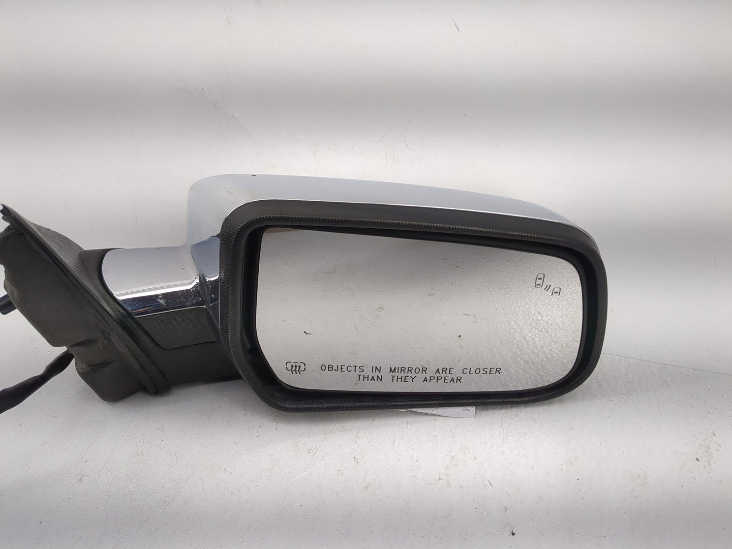 2016-2017 Chevrolet Equinox Passenger Side View Mirror - Right Door Mirror OEM Used - Oemusedautoparts1.com