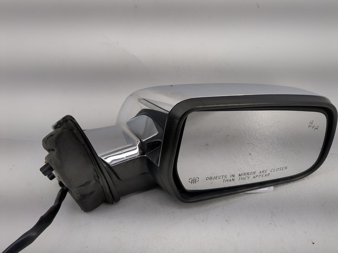 2016-2017 Chevrolet Equinox Passenger Side View Mirror - Right Door Mirror OEM Used - Oemusedautoparts1.com