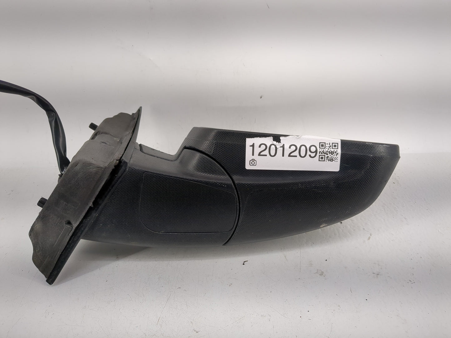 2016-2017 Chevrolet Equinox Passenger Side View Mirror - Right Door Mirror OEM Used - Oemusedautoparts1.com