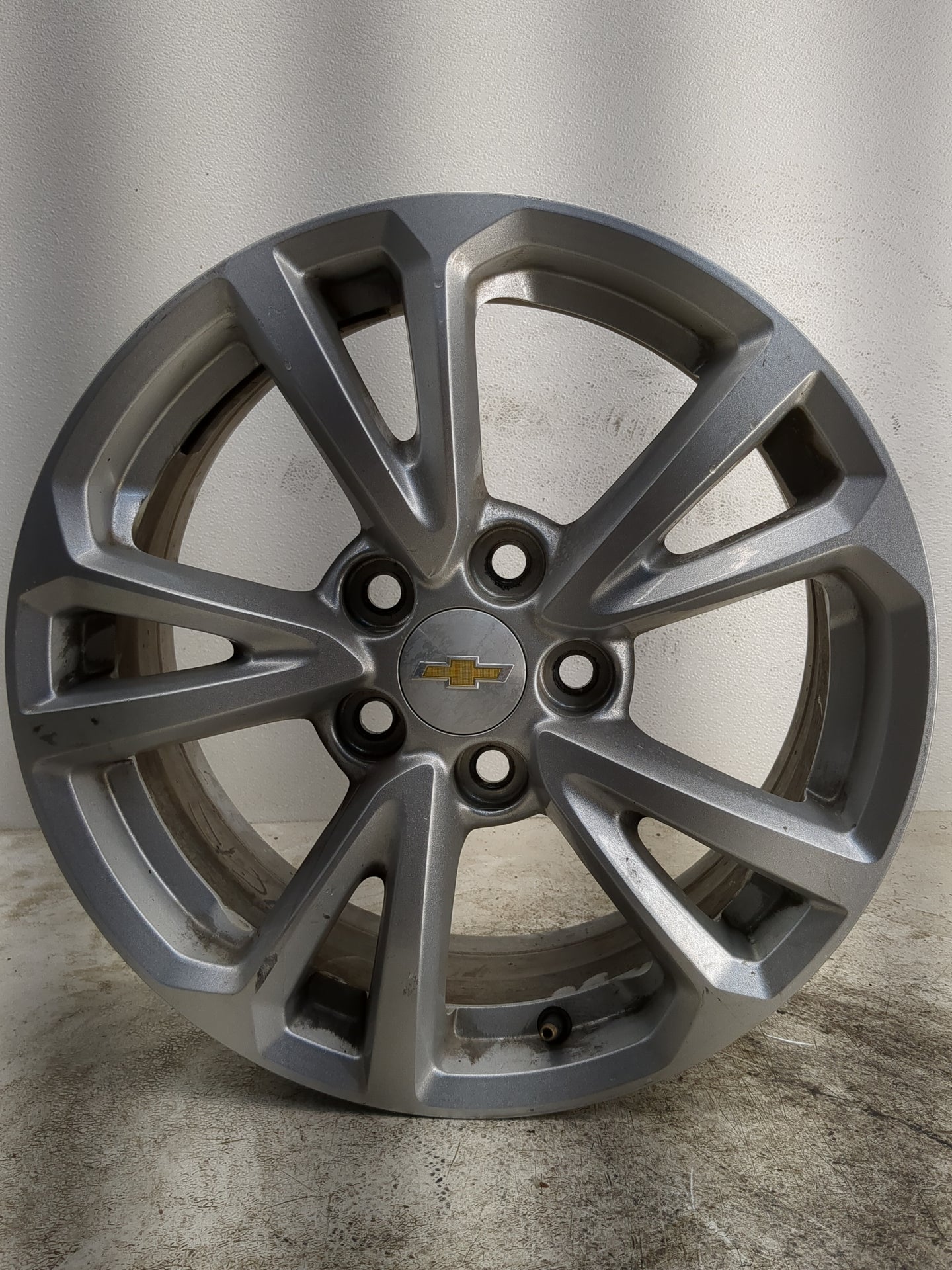 2016-2017 Chevrolet Equinox Oem Wheel Rim - Oemusedautoparts1.com