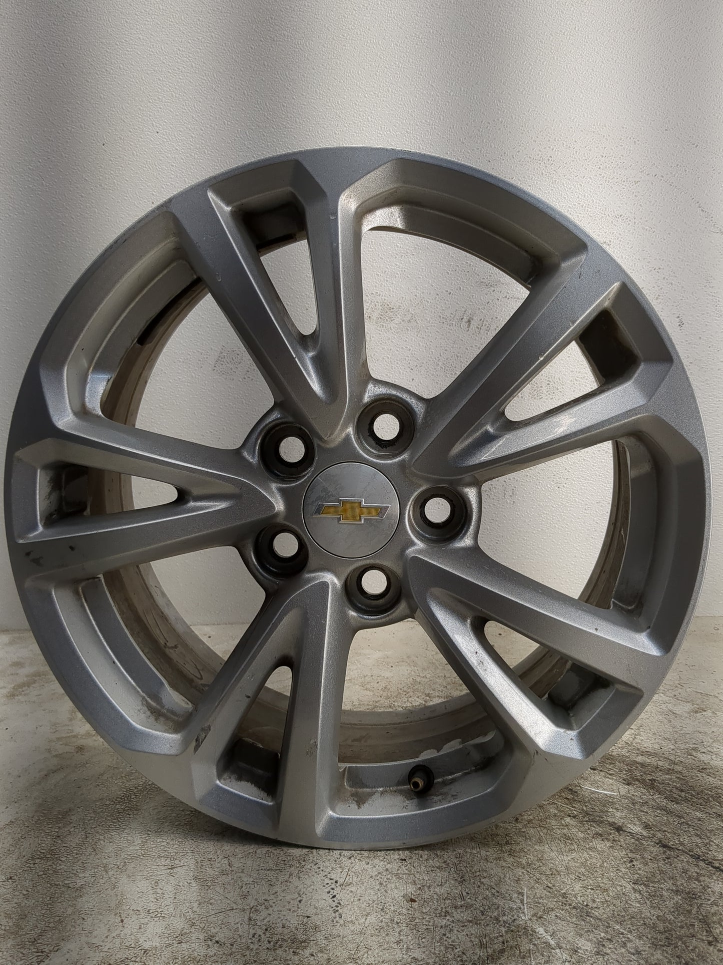 2016-2017 Chevrolet Equinox Oem Wheel Rim - Oemusedautoparts1.com