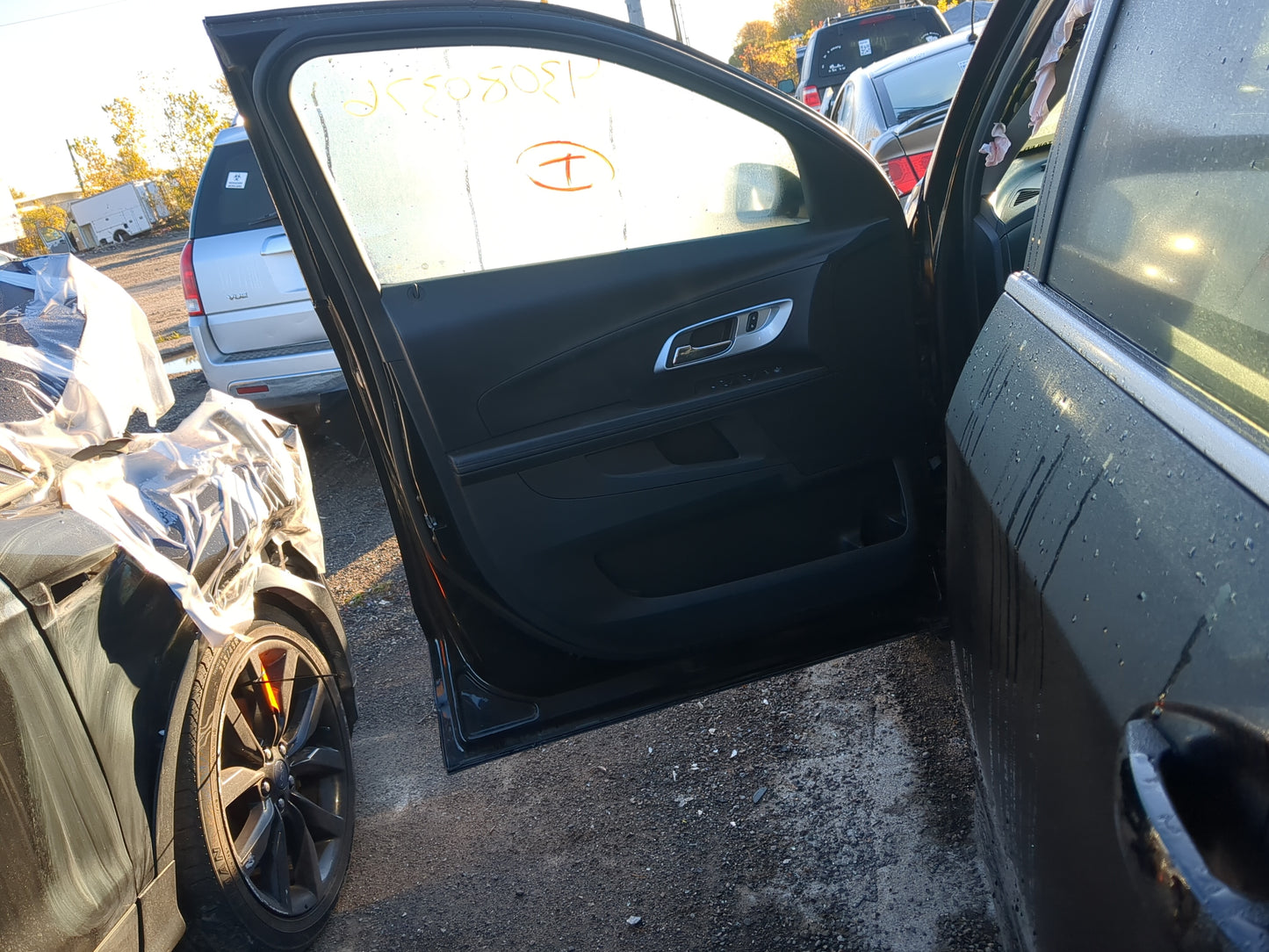 2012-2017 Chevrolet Equinox Driver Front Door Oem 1205974 - Oemusedautoparts1.com