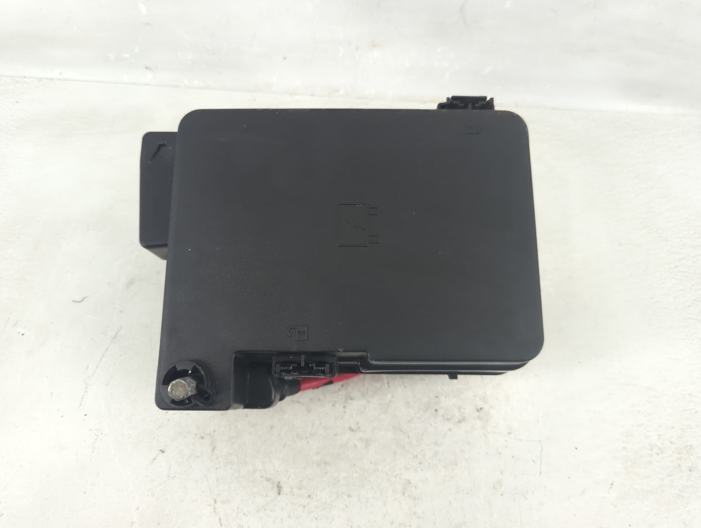 2016-2017 Chevrolet Equinox Fusebox Fuse Box Panel Relay Module P/N:22922727 Fits Fits 2016 2017 OEM Used Auto Parts - Oemus