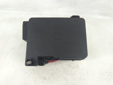 2016-2017 Chevrolet Equinox Fusebox Fuse Box Panel Relay Module P/N:22922727 Fits Fits 2016 2017 OEM Used Auto Parts - Oemus