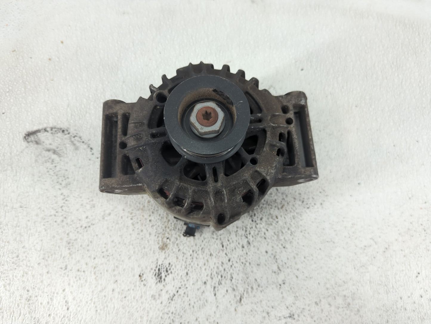 2010-2017 Chevrolet Equinox Alternator Replacement Generator Charging Assembly Engine OEM P/N:13588328 Fits OEM Used Auto Pa