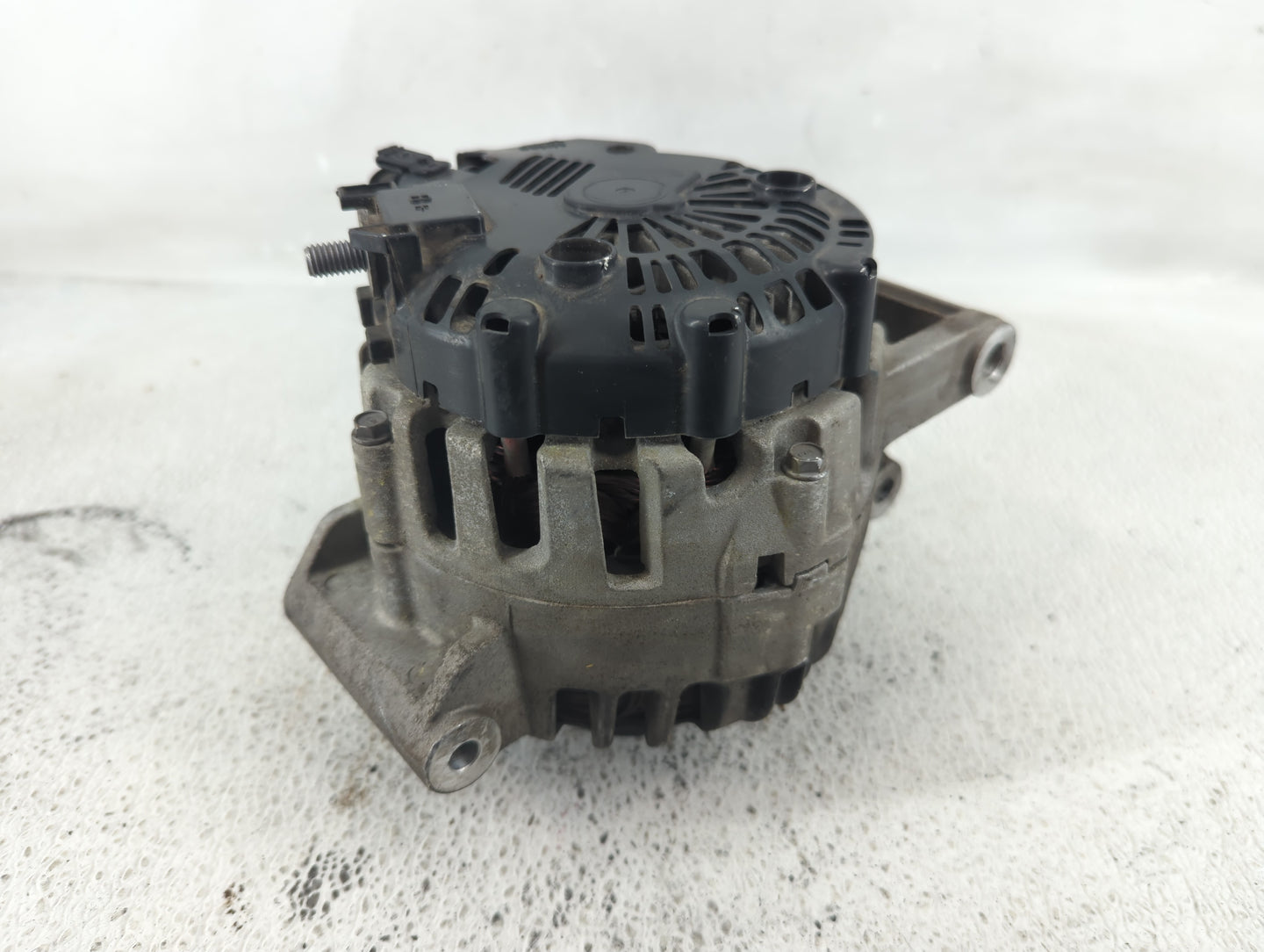 2010-2017 Chevrolet Equinox Alternator Replacement Generator Charging Assembly Engine OEM P/N:13588328 Fits OEM Used Auto Pa