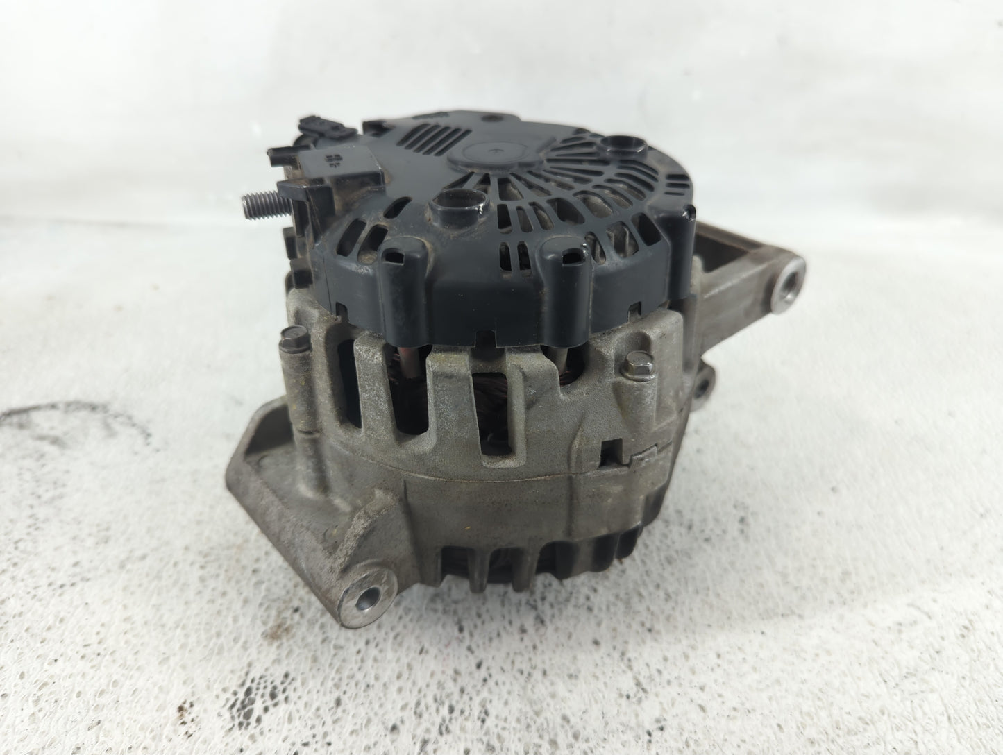 2010-2017 Chevrolet Equinox Alternator Replacement Generator Charging Assembly Engine OEM P/N:13588328 Fits OEM Used Auto Pa