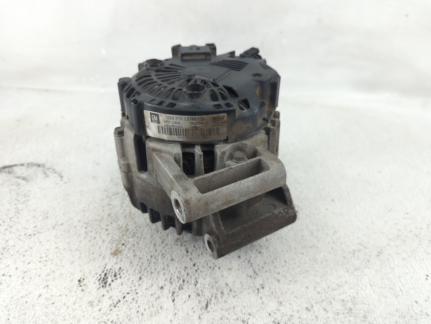 2010-2017 Chevrolet Equinox Alternator Replacement Generator Charging Assembly Engine OEM P/N:13588328 Fits OEM Used Auto Pa