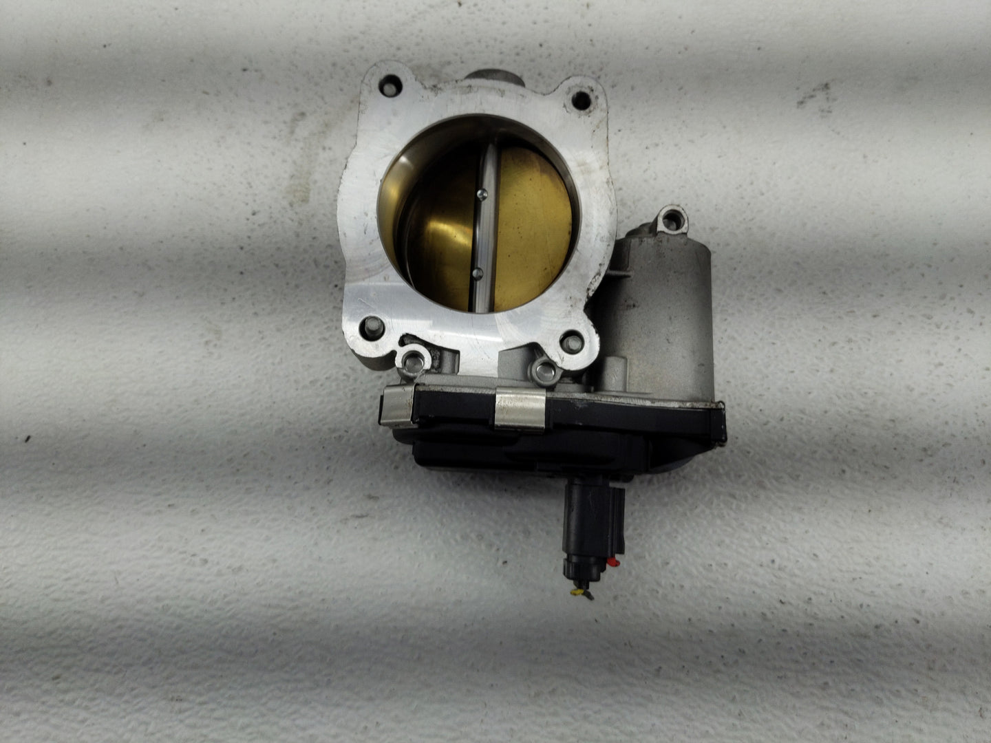 2016-2017 Chevrolet Equinox Throttle Body Fits Fits 2016 2017 OEM Used Auto Parts - Oemusedautoparts1.com