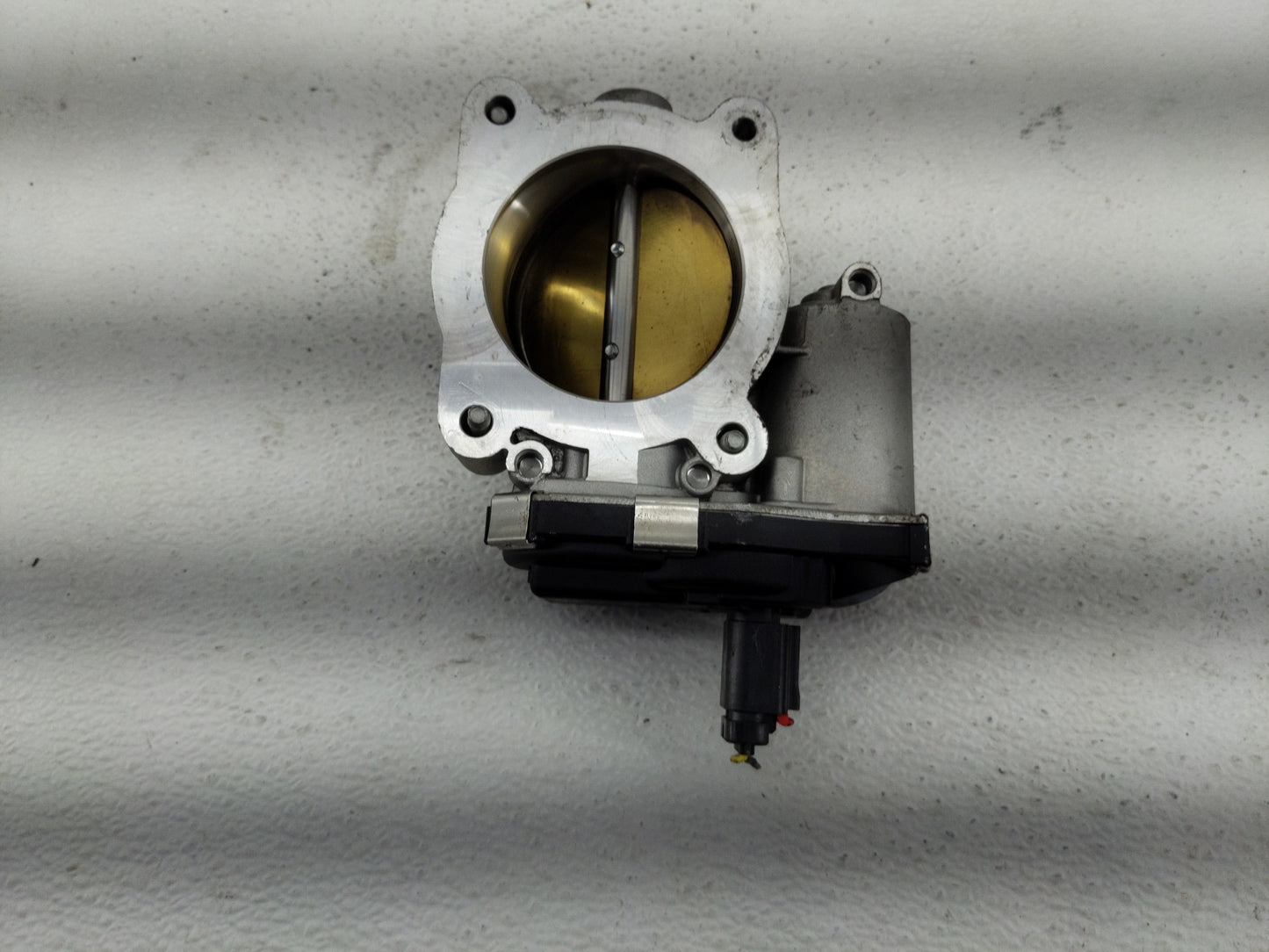2016-2017 Chevrolet Equinox Throttle Body Fits Fits 2016 2017 OEM Used Auto Parts - Oemusedautoparts1.com