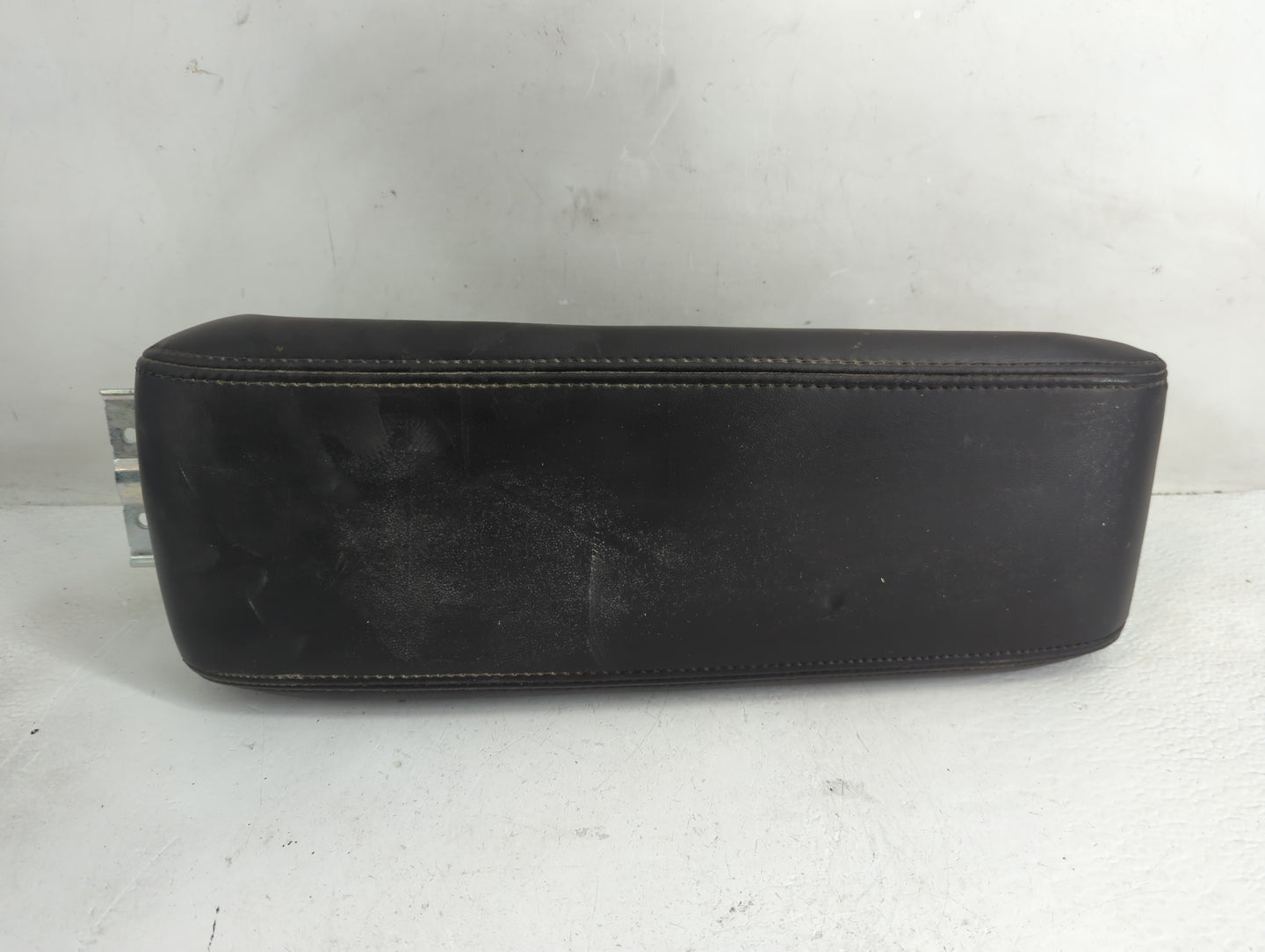 2017 Chevrolet Equinox Center Console Armrest Cover Lid Fits OEM Used Auto Parts - Oemusedautoparts1.com
