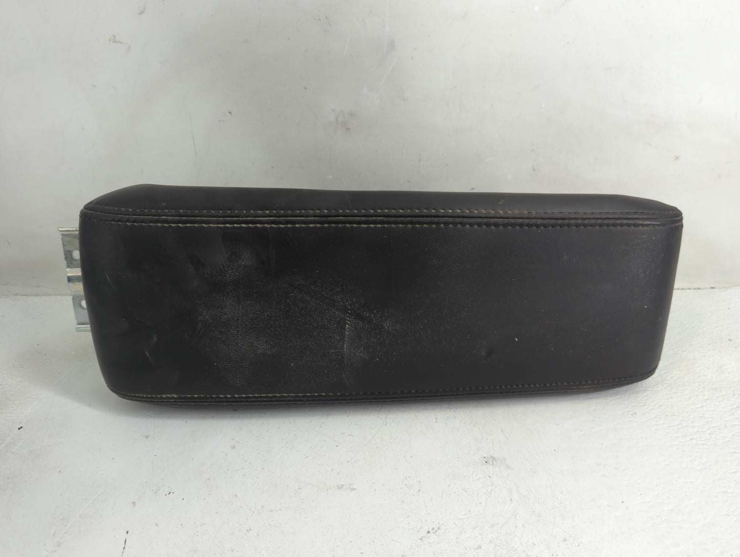 2017 Chevrolet Equinox Center Console Armrest Cover Lid Fits OEM Used Auto Parts - Oemusedautoparts1.com
