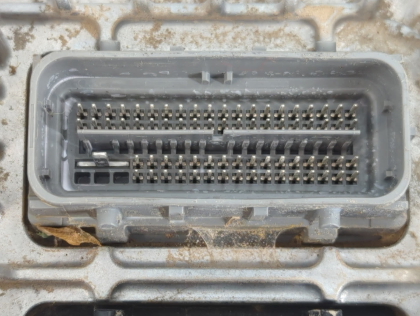 2017 Chevrolet Equinox PCM Engine Control Computer ECU ECM PCU OEM P/N:12667189 Fits Fits 2018 2019 2020 OEM Used Auto Parts