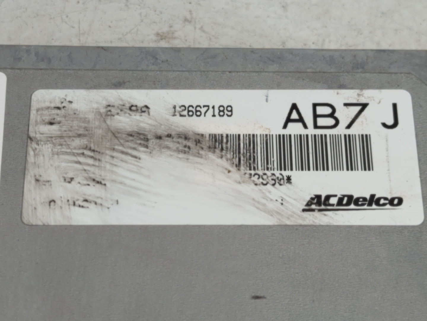 2017 Chevrolet Equinox PCM Engine Control Computer ECU ECM PCU OEM P/N:12667189 Fits Fits 2018 2019 2020 OEM Used Auto Parts