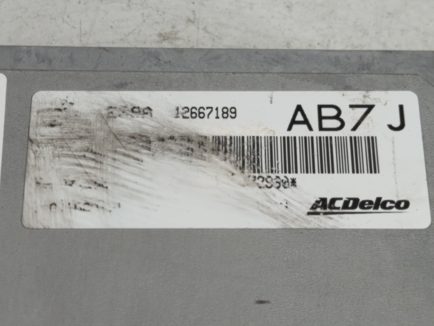 2017 Chevrolet Equinox PCM Engine Control Computer ECU ECM PCU OEM P/N:12667189 Fits Fits 2018 2019 2020 OEM Used Auto Parts