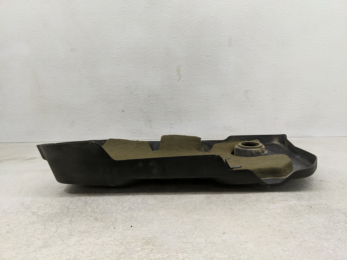 2017 Chevrolet Equinox Engine Cover - Oemusedautoparts1.com
