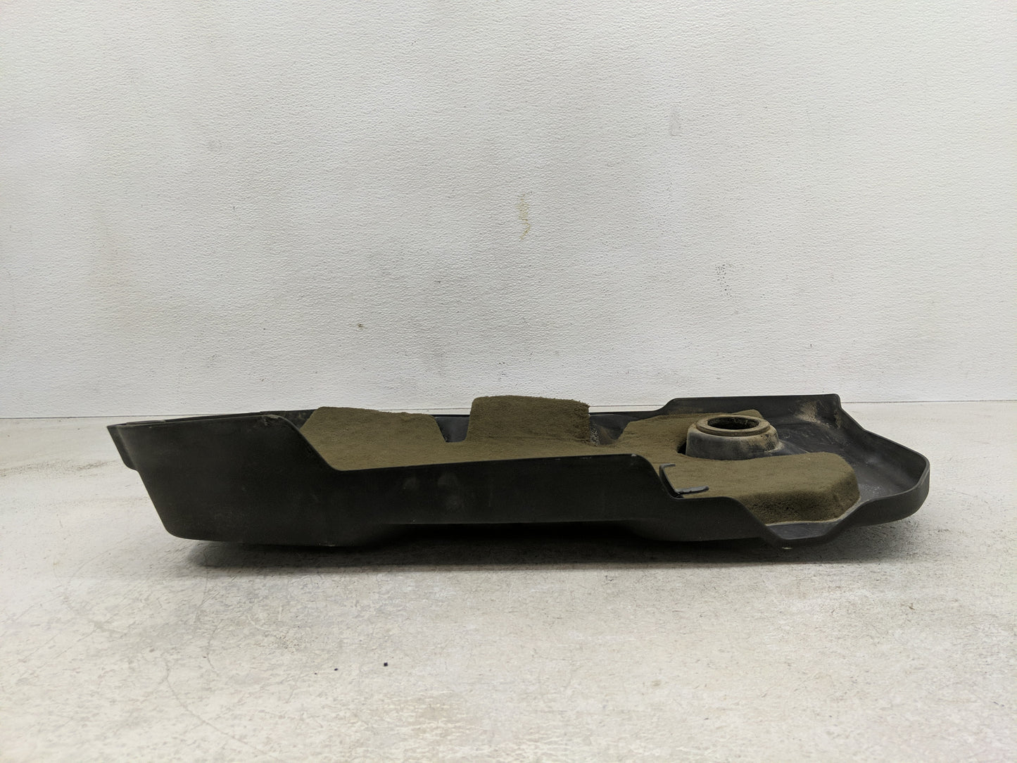 2017 Chevrolet Equinox Engine Cover - Oemusedautoparts1.com