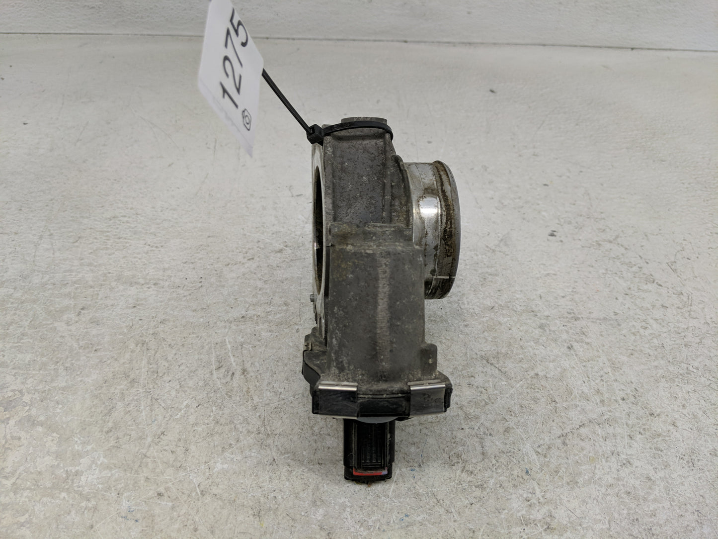 2016-2017 Chevrolet Equinox Throttle Body Fits Fits 2016 2017 OEM Used Auto Parts - Oemusedautoparts1.com