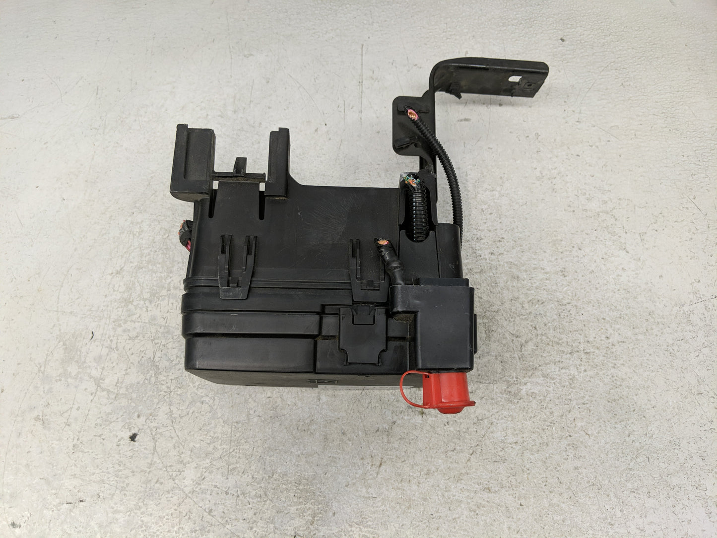 2016-2017 Chevrolet Equinox Fusebox Fuse Box Panel Relay Module P/N:84080470 01 Fits Fits 2016 2017 OEM Used Auto Parts - Oe