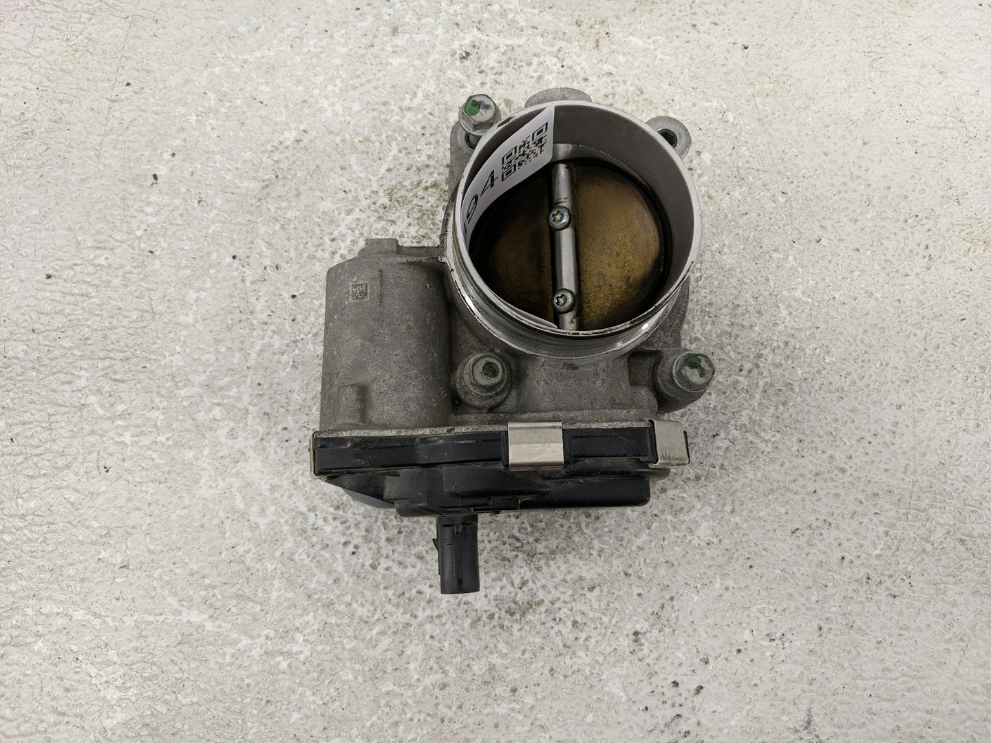 2016-2017 Chevrolet Equinox Throttle Body P/N:12670834AA Fits Fits 2016 2017 OEM Used Auto Parts - Oemusedautoparts1.com